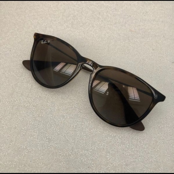 Ray-Ban Erika Polarized Sunglasses - Picture 4 of 5